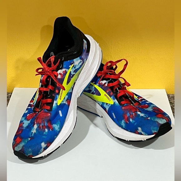 Brooks Shoes - Brooks Launch 9 Women's Vibrant Tie Dye Running Shoes black blue nightlife 9.5